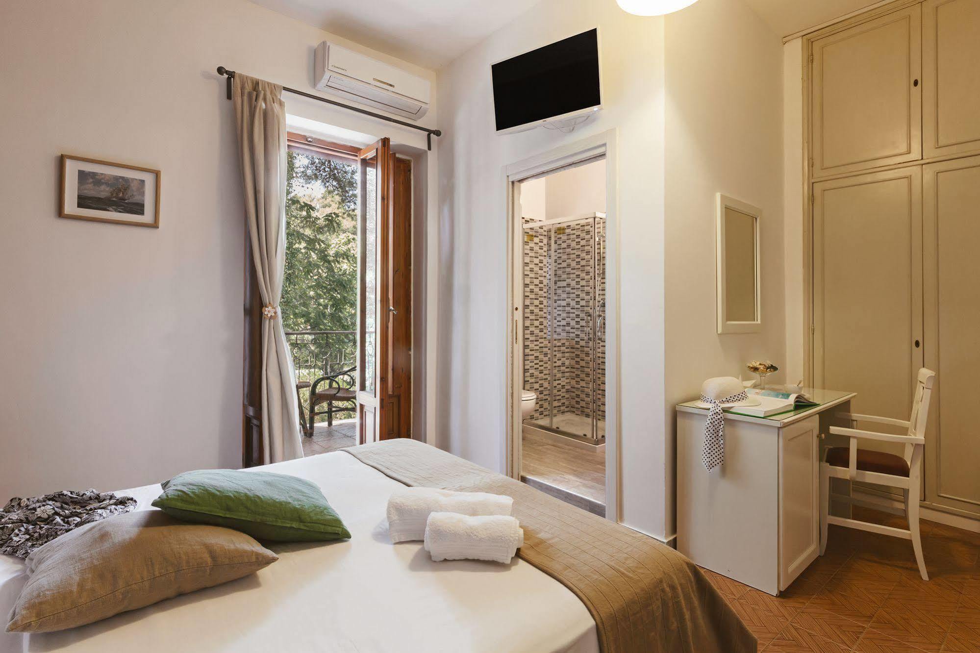 B&B Viale Dei Pini Кастелланета-Марина Экстерьер фото