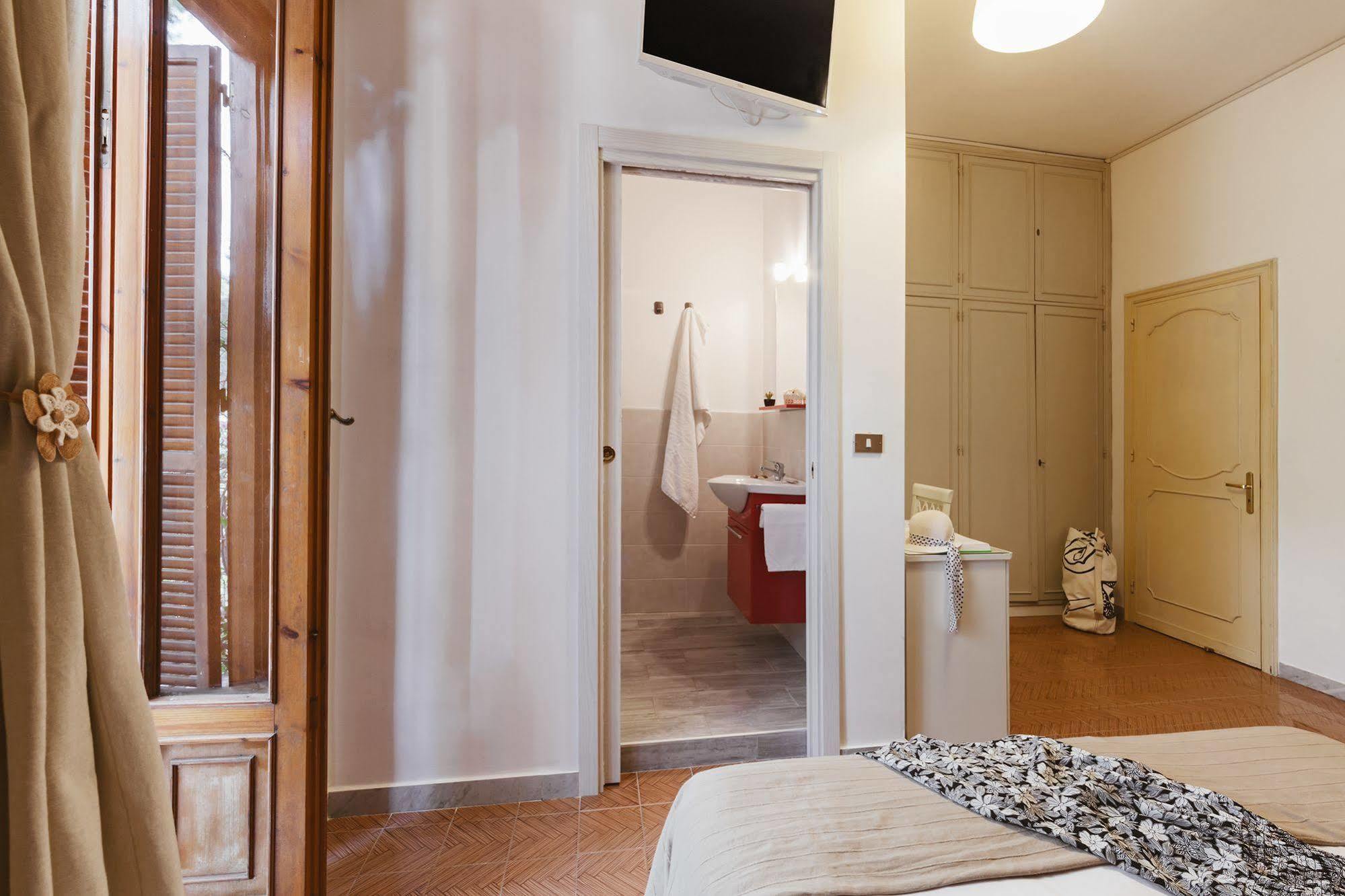 B&B Viale Dei Pini Кастелланета-Марина Экстерьер фото