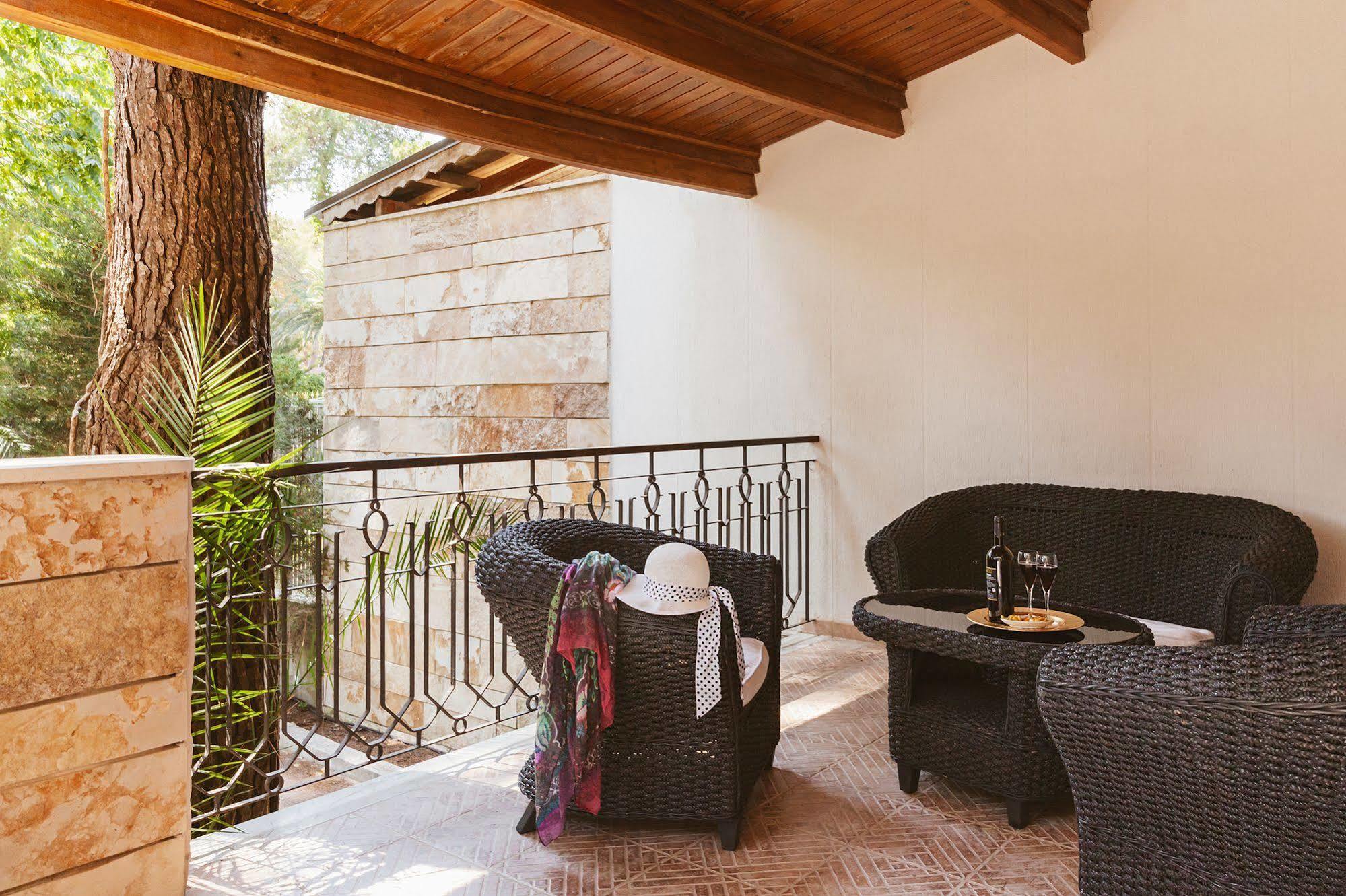 B&B Viale Dei Pini Кастелланета-Марина Экстерьер фото